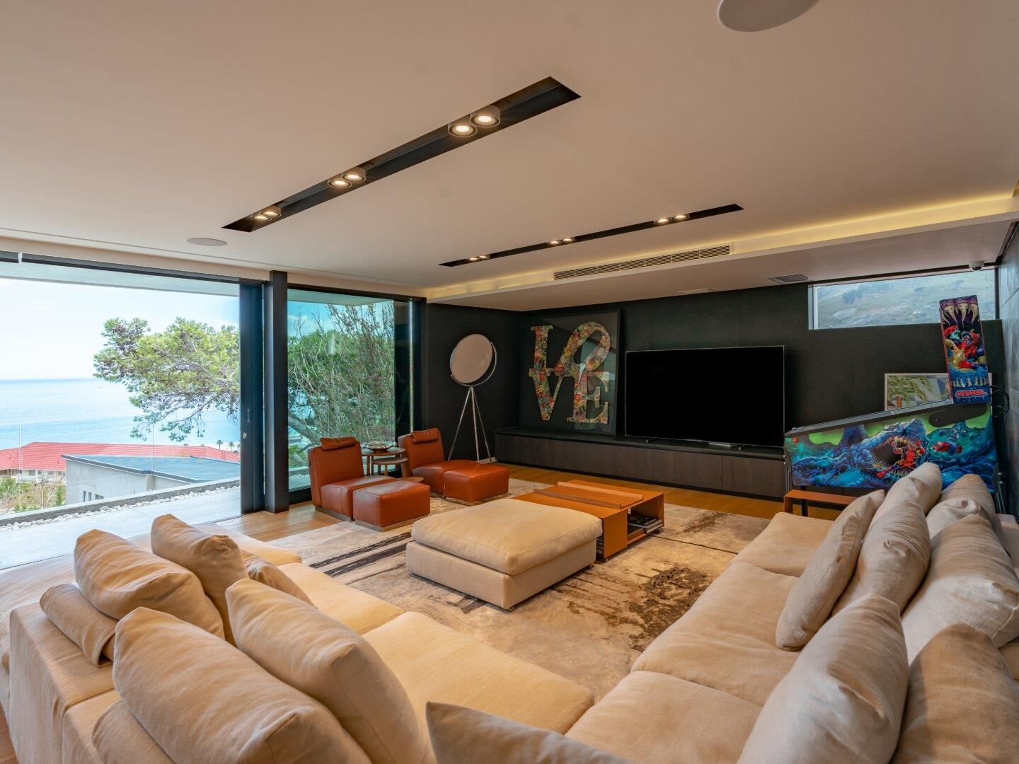 4 Bedroom House For Sale in Camps Bay — 7