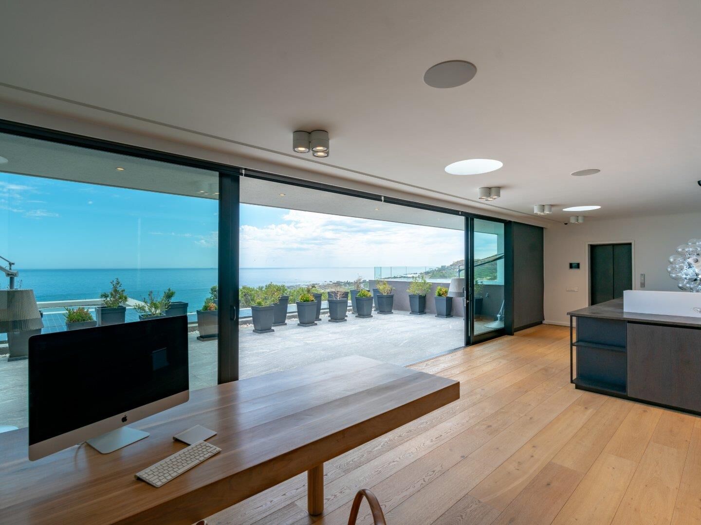 4 Bedroom House For Sale in Camps Bay — 11