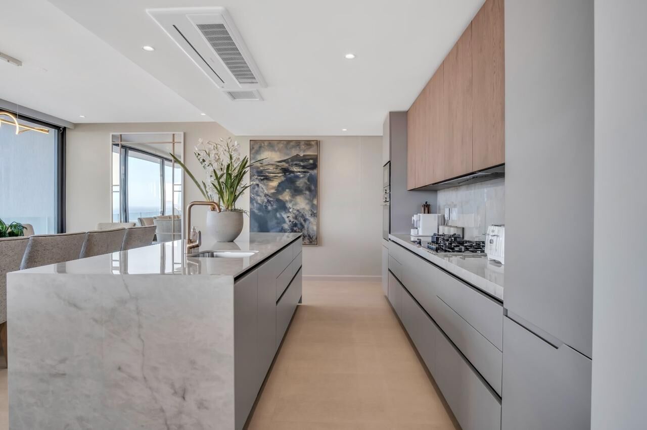 4 Bedroom Apartment To Let in Fresnaye — 4