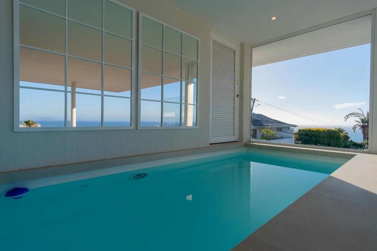 4 Bedroom Apartment To Let in Fresnaye — 11