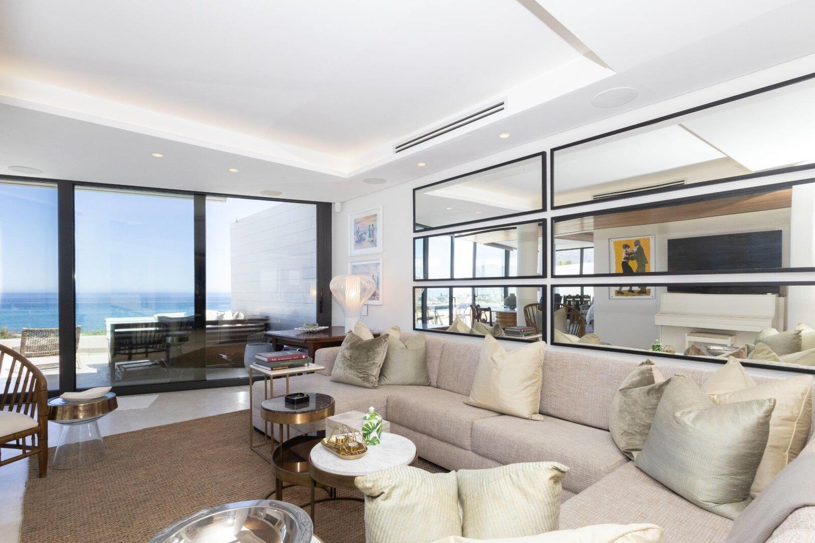 3 Bedroom Apartment To Let in Clifton — 5