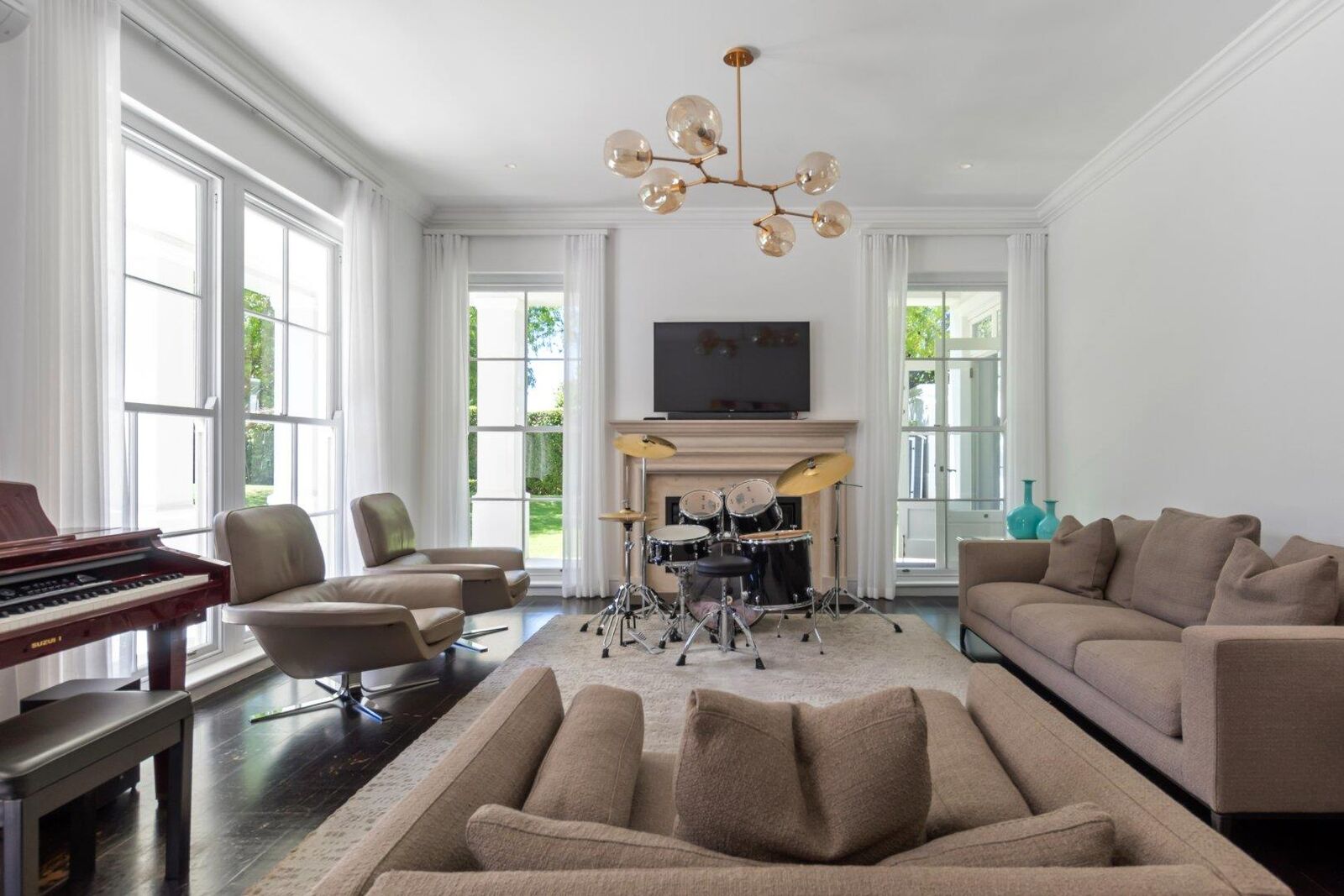 8 Bedroom House For Sale in Constantia — 4