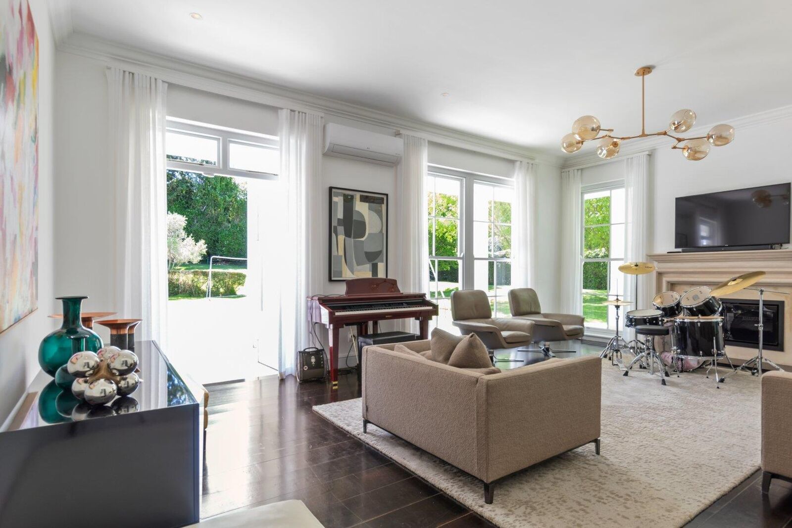 8 Bedroom House For Sale in Constantia — 5