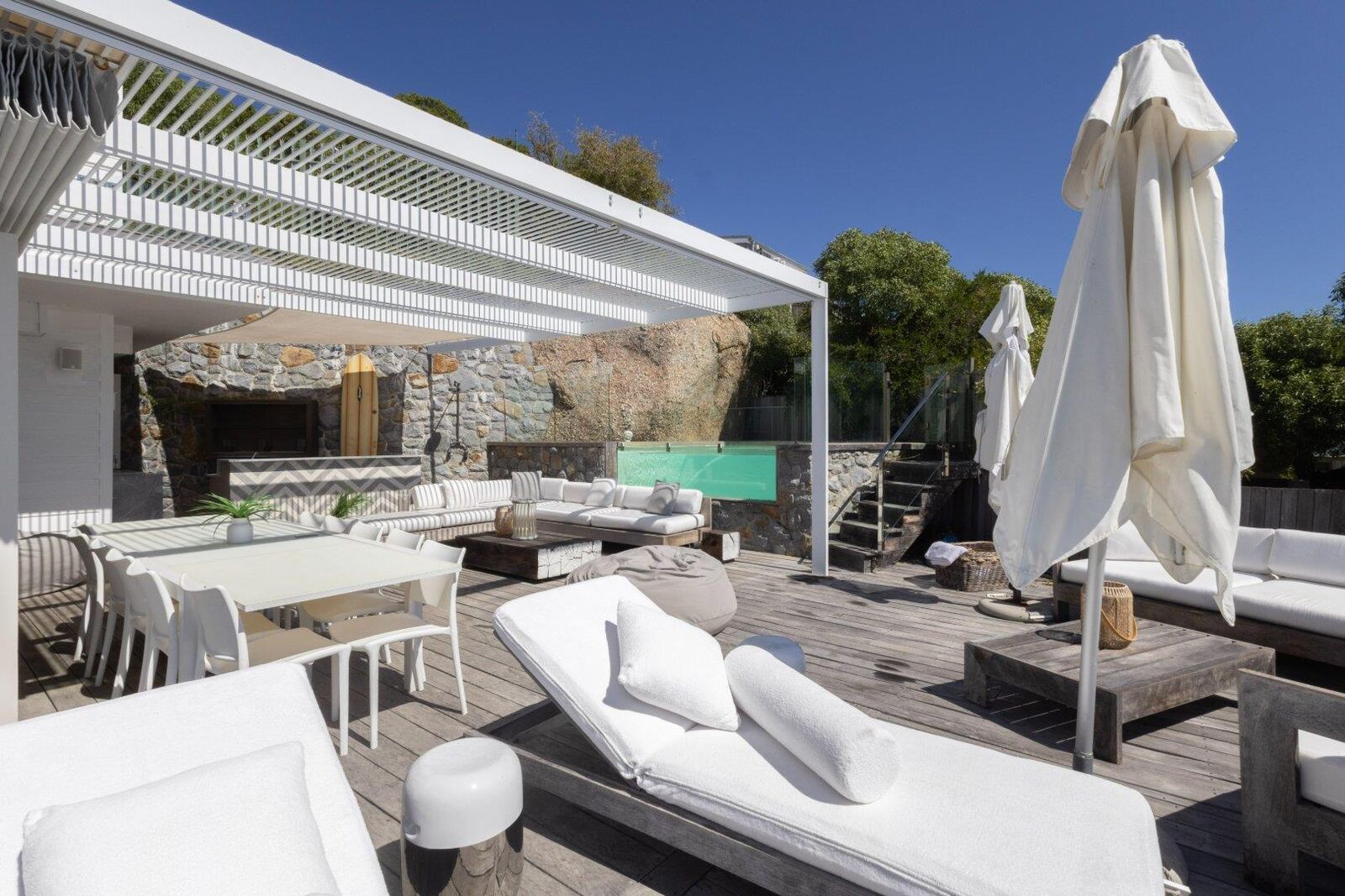 4 Bedroom House To Let in Clifton — 12