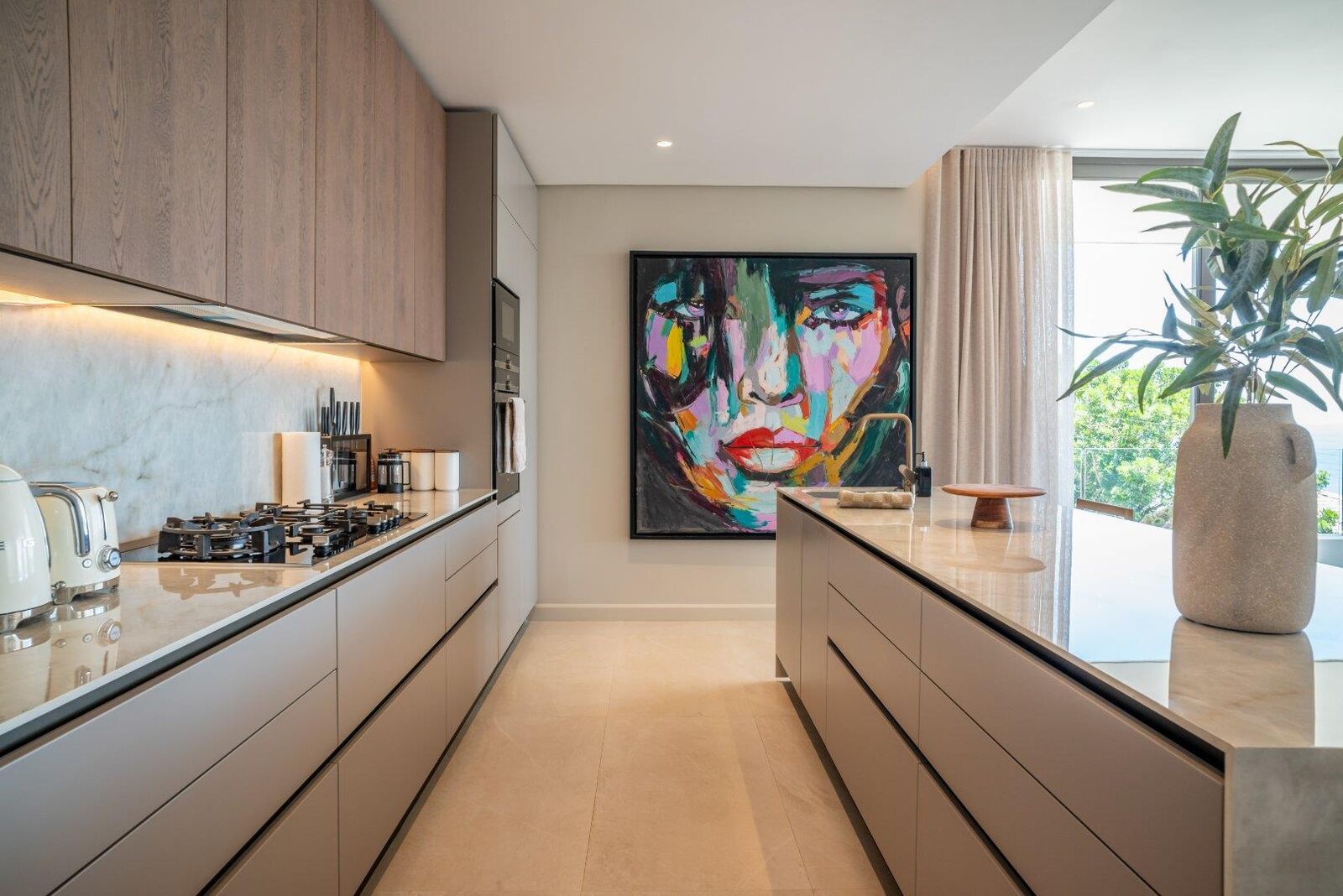 4 Bedroom House For Sale in Fresnaye — 8