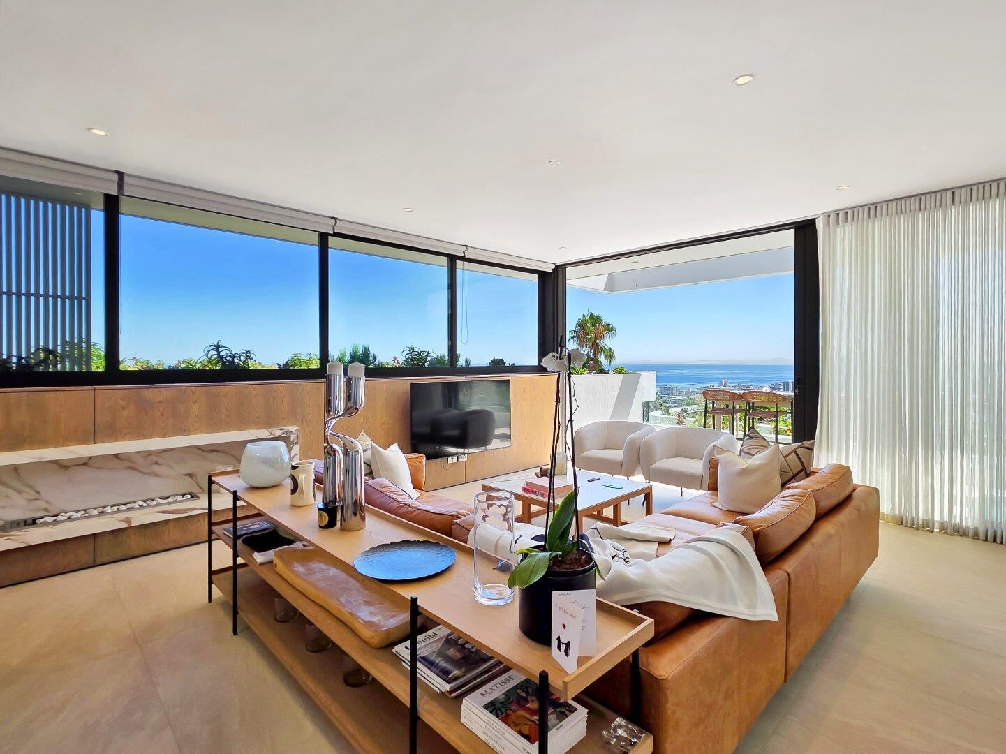 4 Bedroom House For Sale in Fresnaye — 9