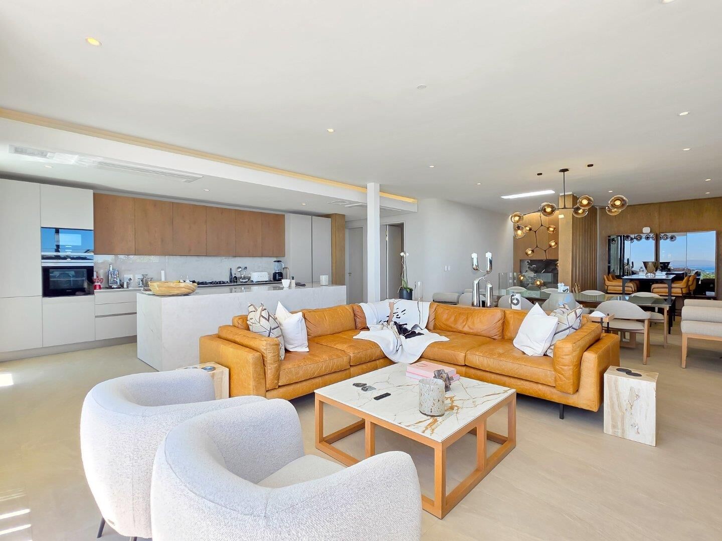 4 Bedroom House For Sale in Fresnaye — 10