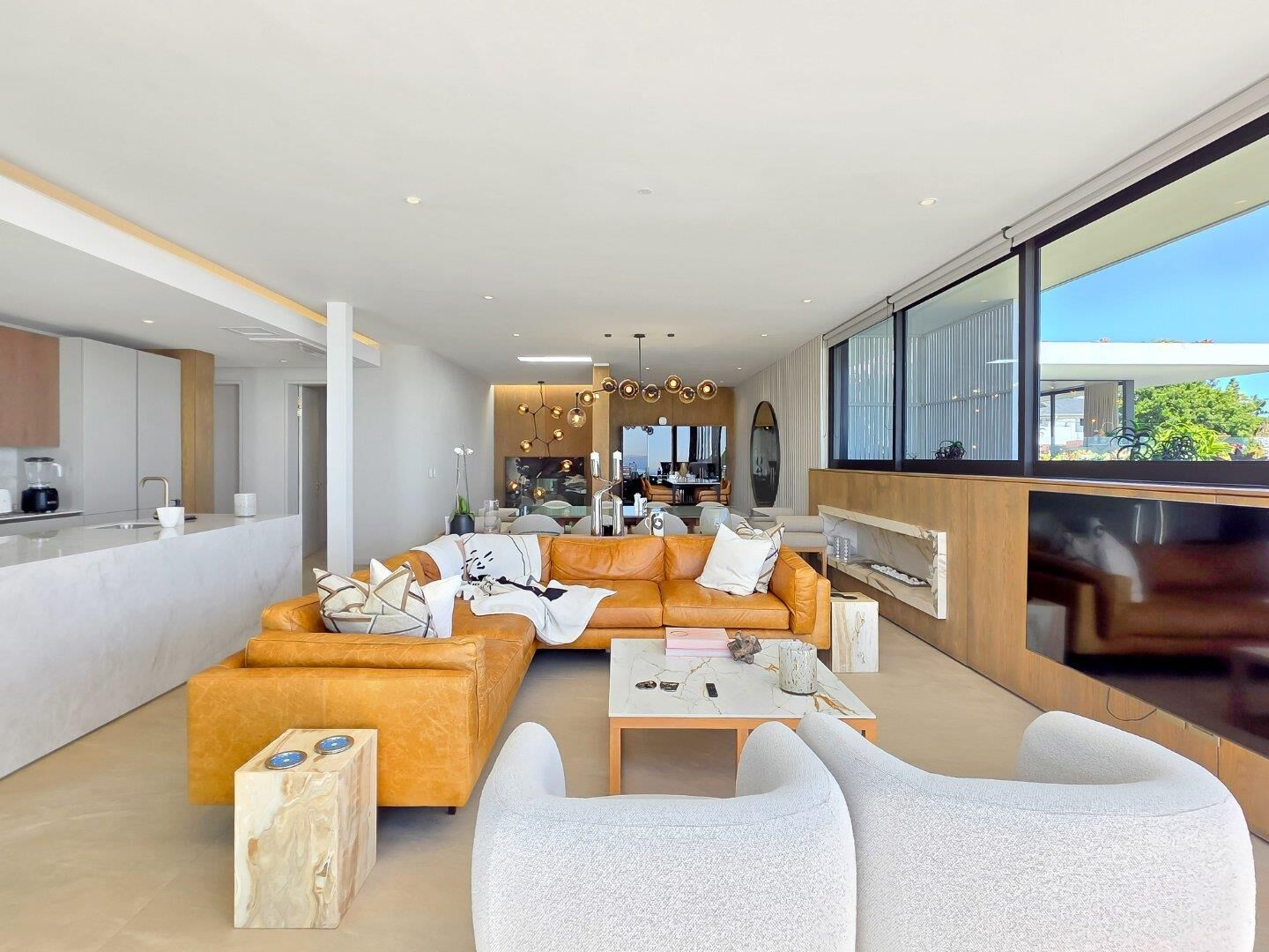 4 Bedroom House For Sale in Fresnaye — 11