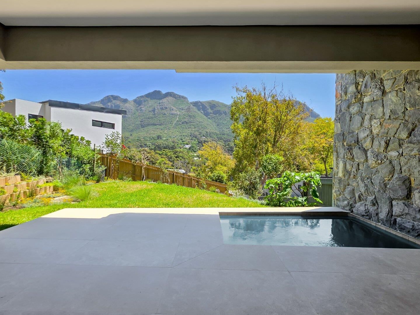 3 Bedroom Townhouse To Let in Overkloof — 4