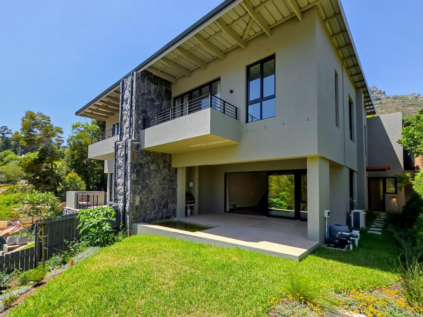 3 Bedroom Townhouse To Let in Overkloof — 7