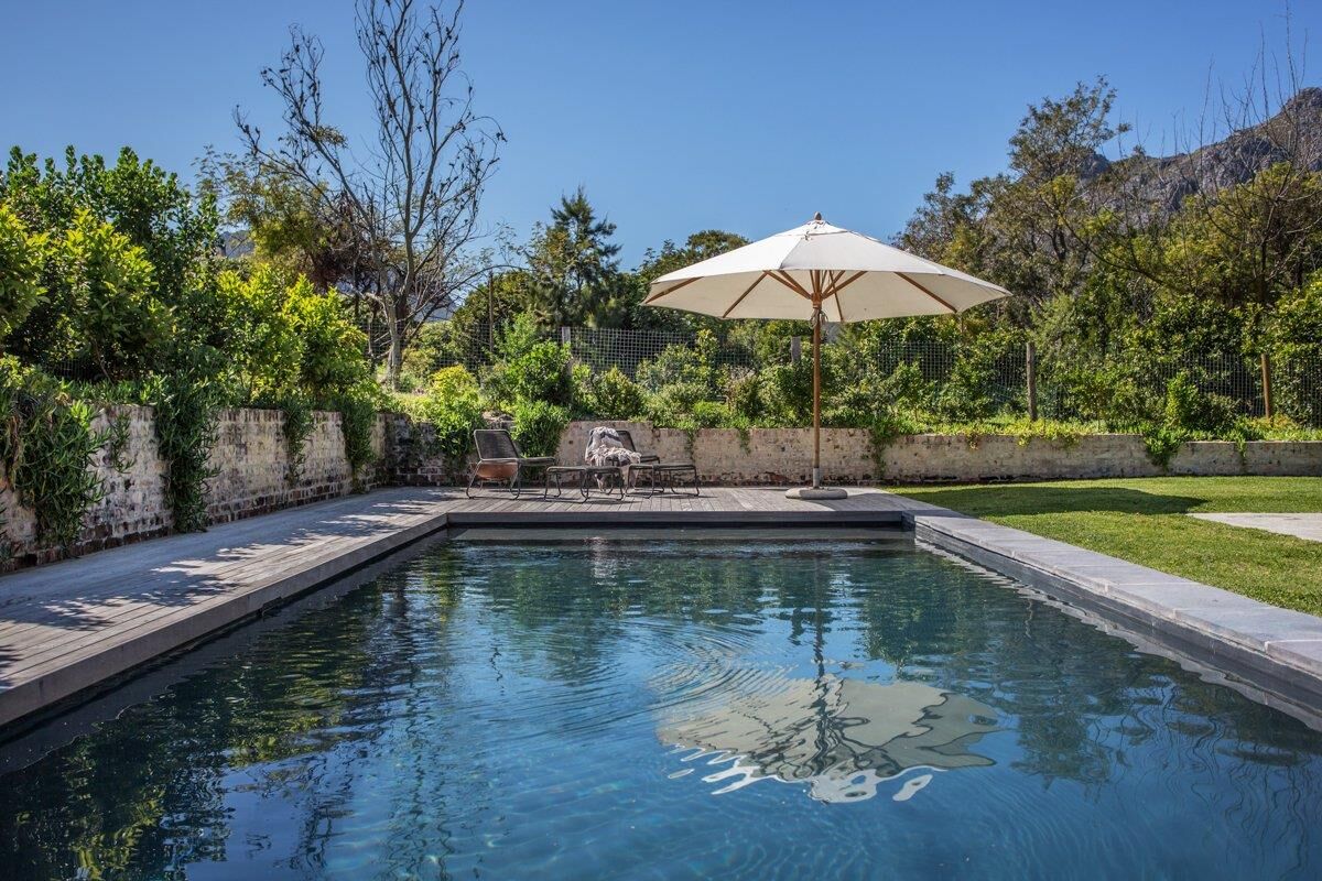 4 Bedroom House To Let in Hout Bay Central — 2