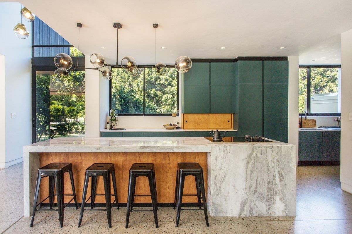 4 Bedroom House To Let in Hout Bay Central — 7