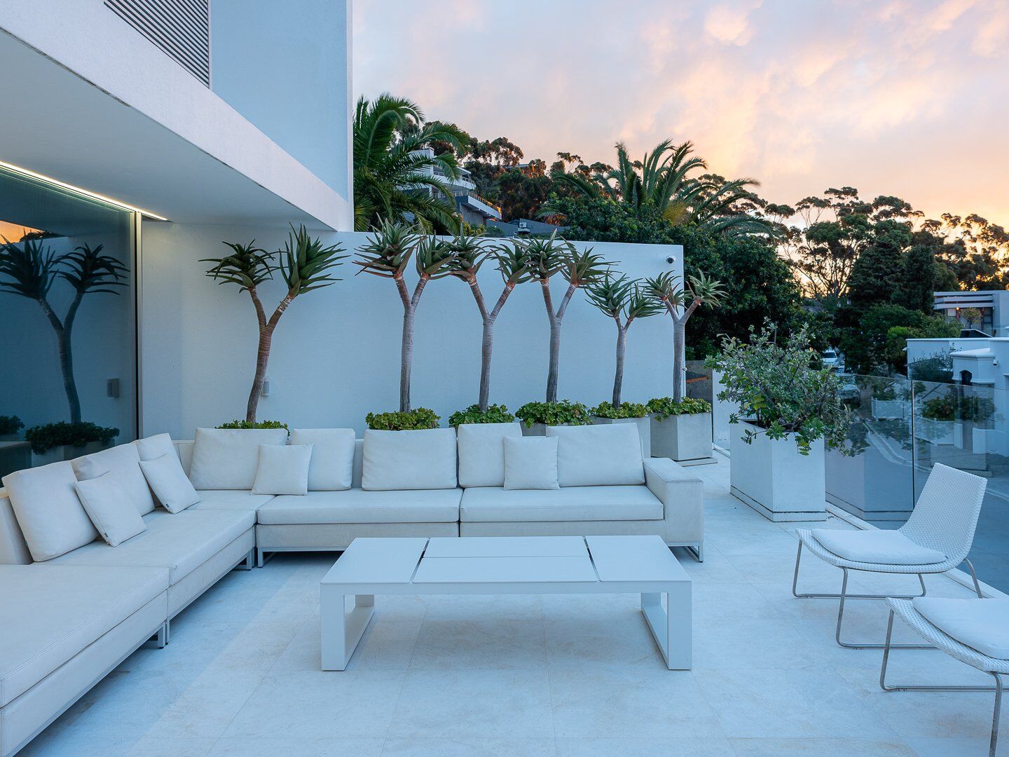 4 Bedroom House For Sale in Fresnaye — 10