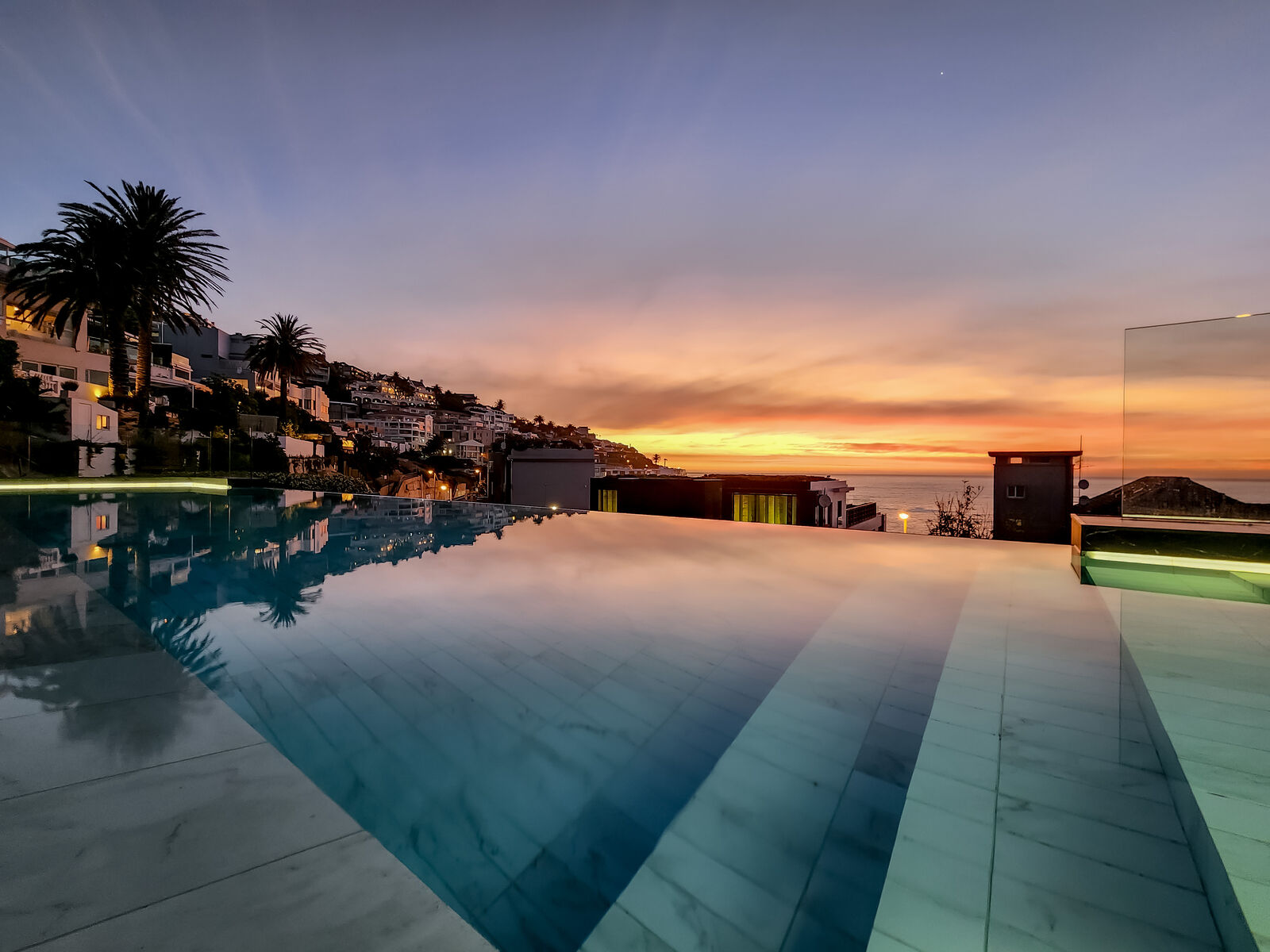 5 Bedroom Apartment For Sale in Bantry Bay — 3