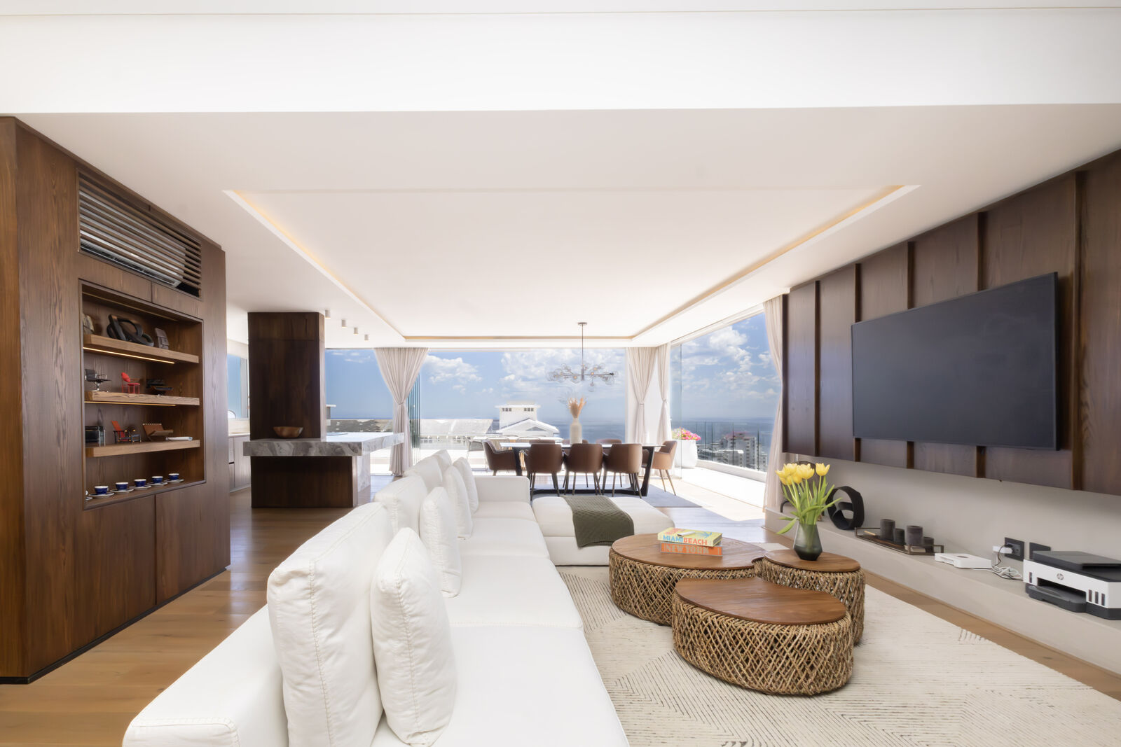 3 Bedroom Apartment To Let in Bantry Bay — 11