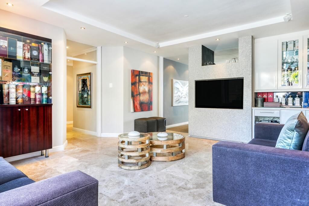 4 Bedroom House To Let in Fresnaye — 5