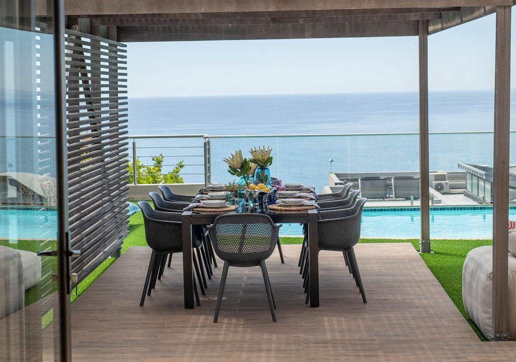 5 Bedroom Apartment For Sale in Bantry Bay — 5