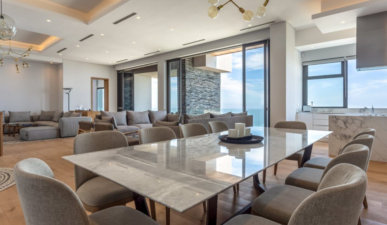 4 Bedroom Apartment For Sale in Bantry Bay — 5