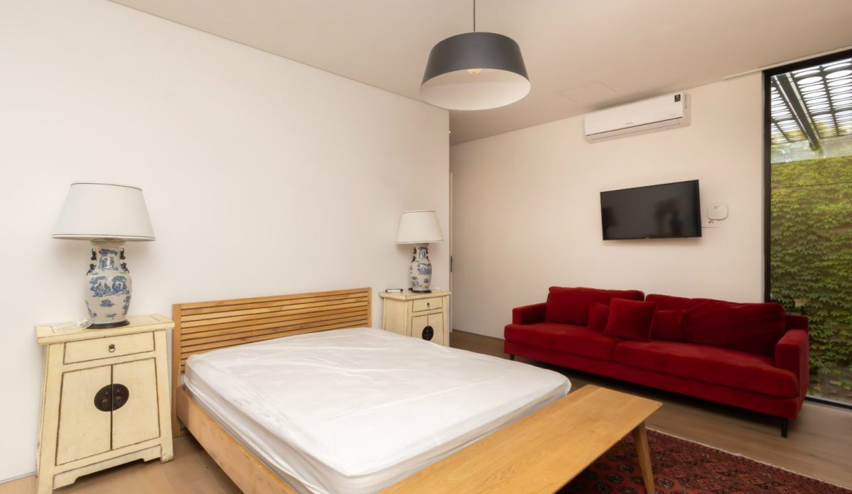 3 Bedroom Apartment For Sale in Beach Estate