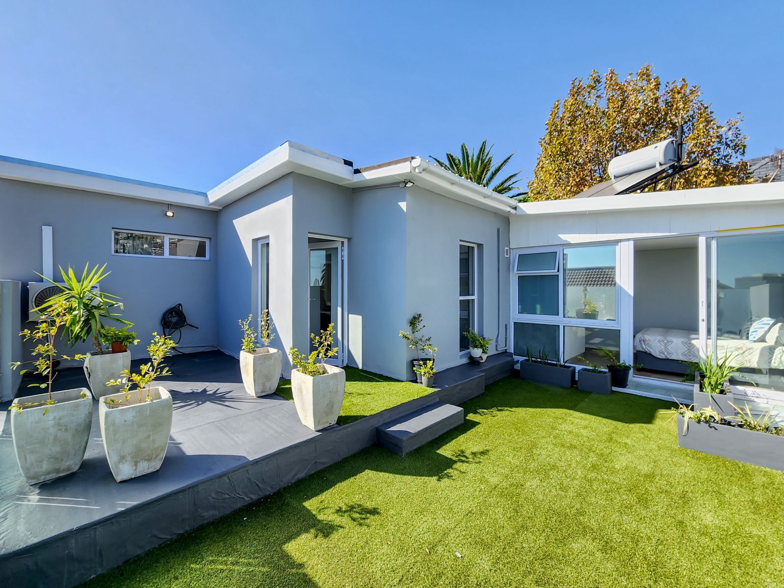4 Bedroom House To Let in Fresnaye — 9