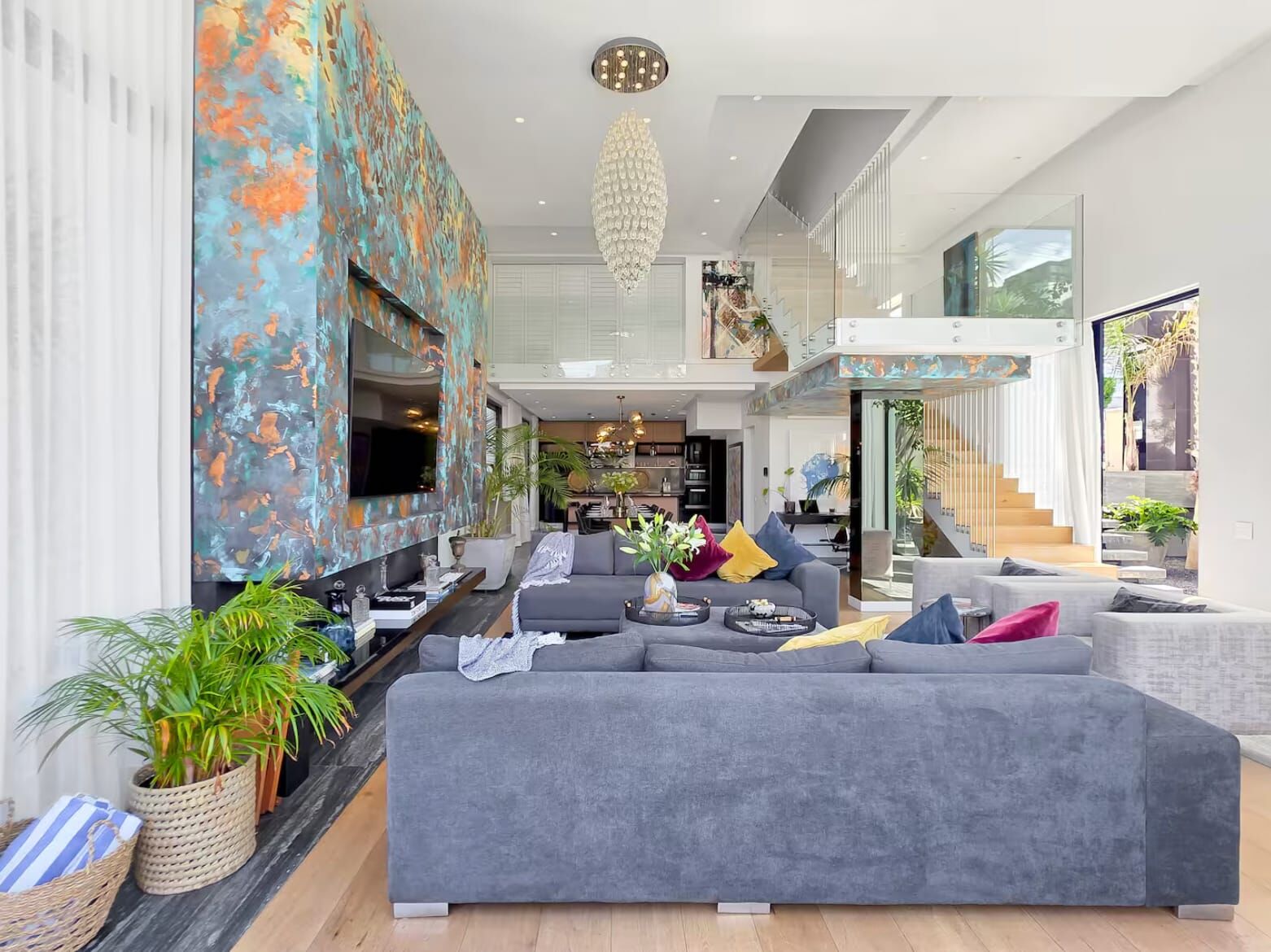 3 Bedroom Apartment To Let in Bantry Bay — 4