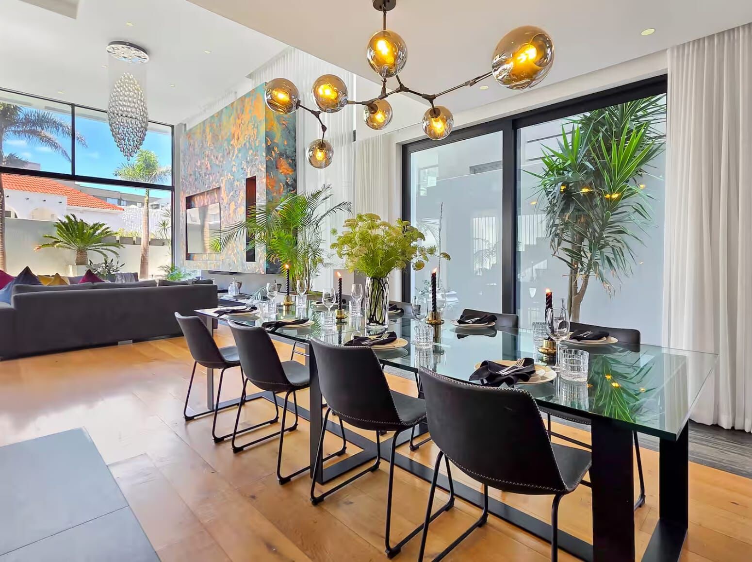 3 Bedroom Apartment To Let in Bantry Bay — 8