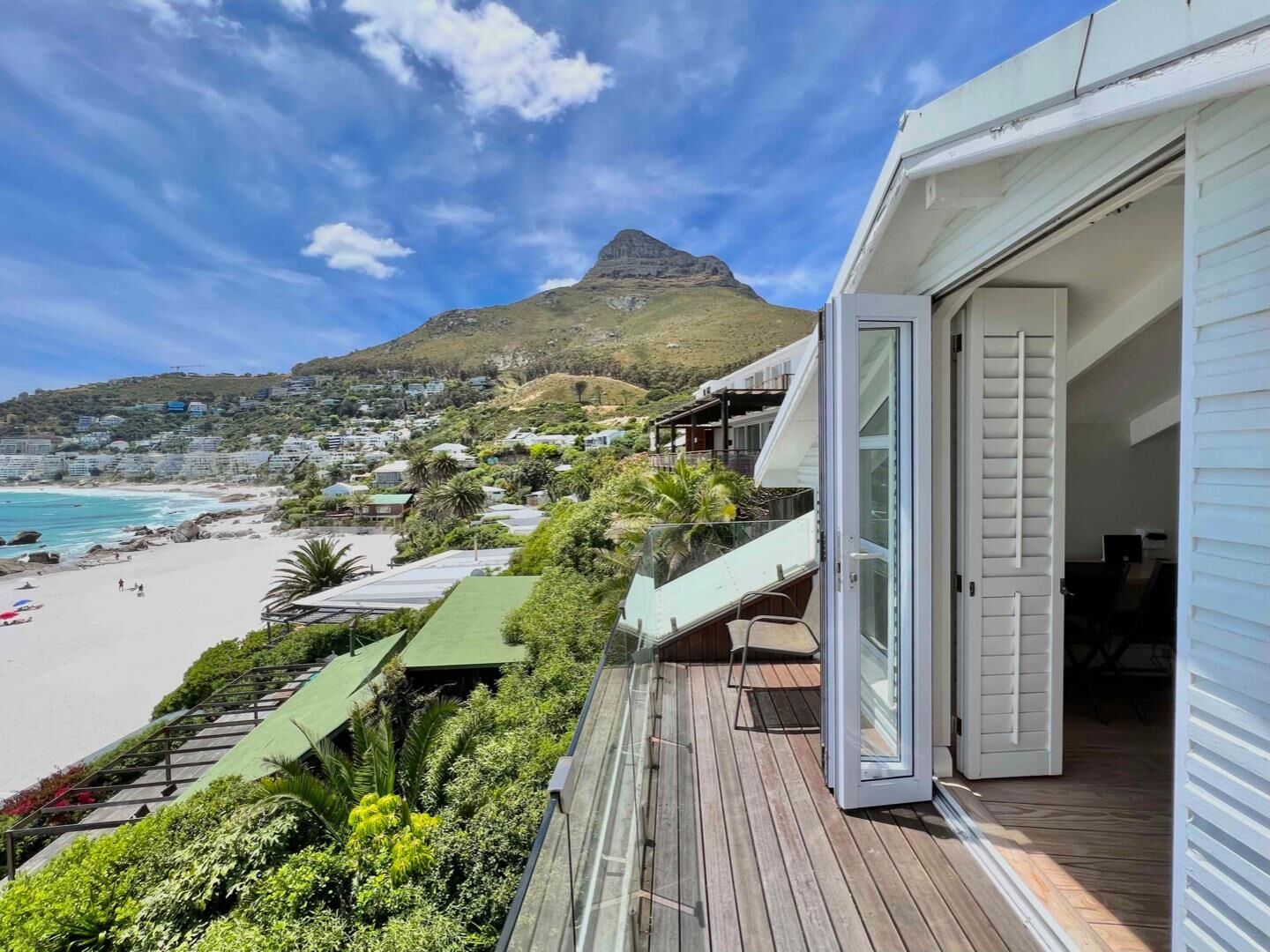4 Bedroom House For Sale in Clifton — 8