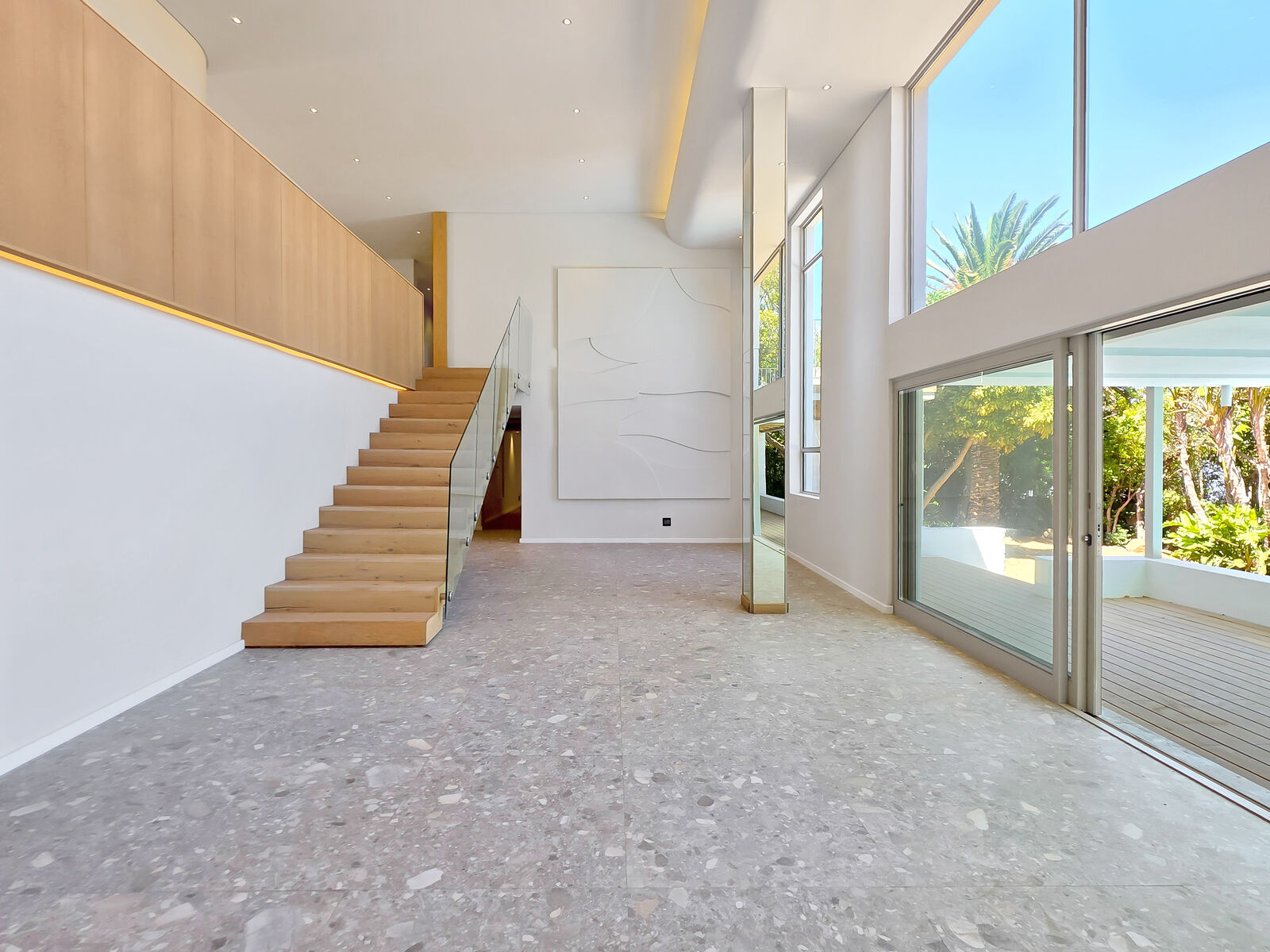 5 Bedroom Freehold Rented in Camps Bay — 11