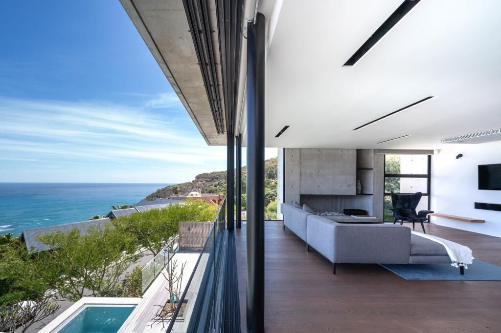 4 Bedroom Self-Catering Villa in Llandudno — 3