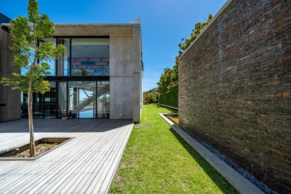 4 Bedroom Self-Catering Villa in Llandudno — 5