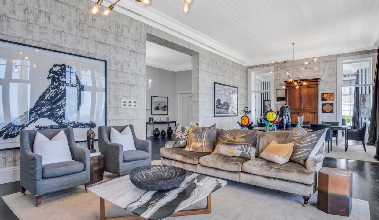 5 Bedroom Self-Catering Villa in Clifton — 3
