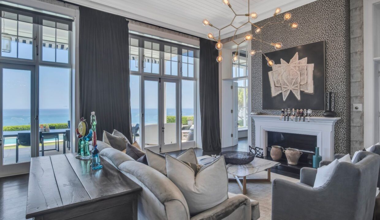5 Bedroom Self-Catering Villa in Clifton — 4