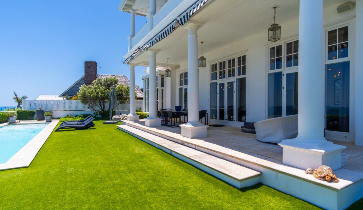 5 Bedroom Self-Catering Villa in Clifton — 6