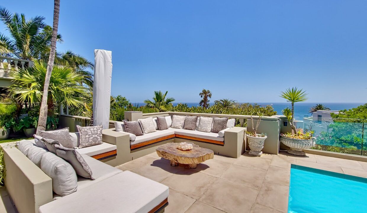 5 Bedroom Self-Catering Villa in Bantry Bay — 10