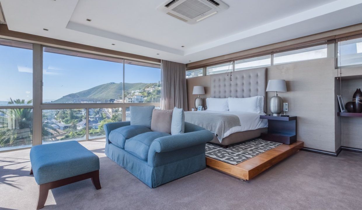 6 Bedroom Self-Catering Villa in Bantry Bay