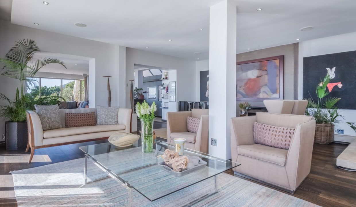 6 Bedroom Self-Catering Villa in Bantry Bay — 5
